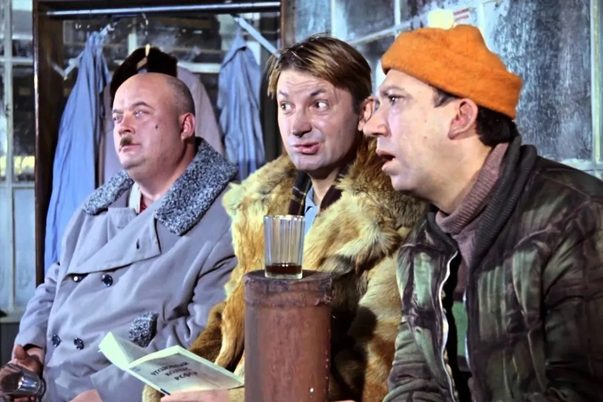 Эту советскую комедию в СССР посмотрели 69,6 млн человек. Фото © "Операция "Ы" и другие приключения Шурика" (1965), режиссёр Леонид Гайдай, сценаристы Леонид Гайдай, Яков Костюковский, Морис Слободской / Kinopoisk 