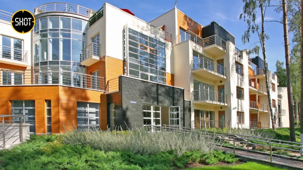 Дом в Юрмале, где расположены квартиры Долиной. Фото © Telegram / SHOT