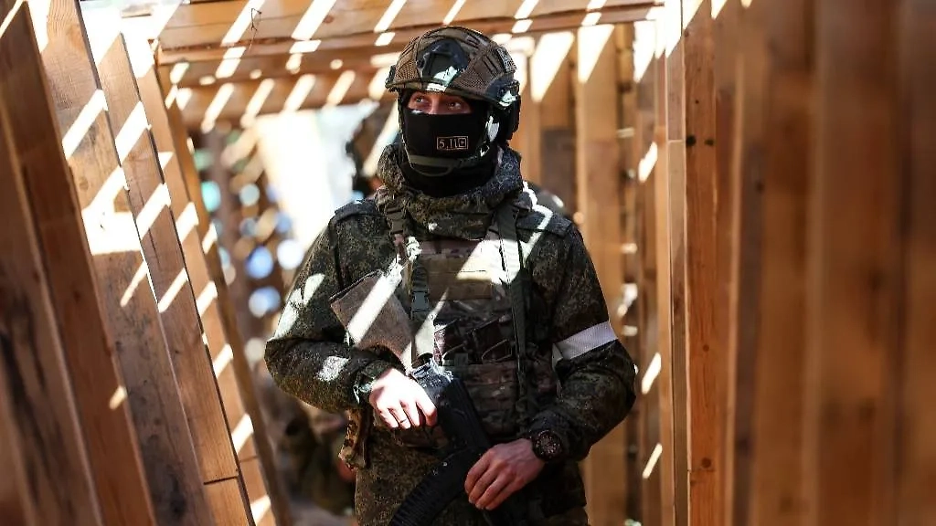 Российский военный в зоне СВО. Фото © ТАСС / Алексей Коновалов