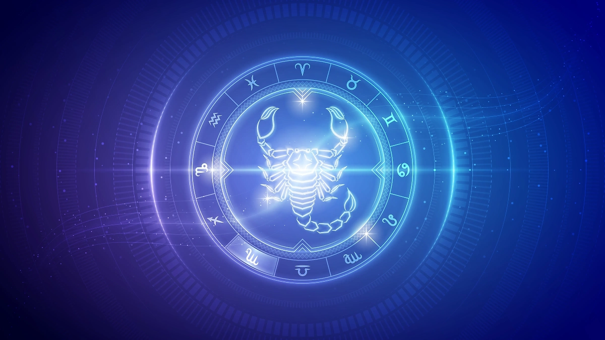 Знак зодиака Скорпион — Лагуз, Йера, перевёрнутый Турисаз. Фото © Shutterstock / FOTODOM / ShannonChocolate