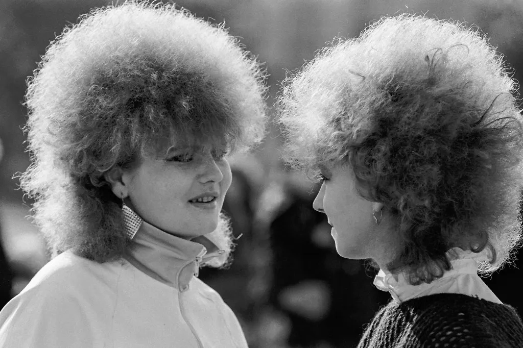 Укладки советских женщин: как девушки превращали свою голову в шарик. Фото © ТАСС / Владимир Витченко, Александр Сен