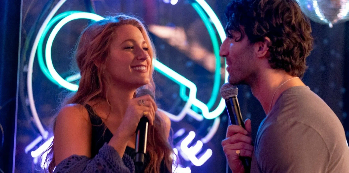 Актёры Блейк Лайвли и Джастин Бальдони. Кадр из фильма «Всё закончится на нас», режиссёр Джастин Бальдони, сценаристы Кристи Холл, Колин Гувер / Kinopoisk