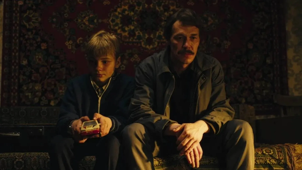 «Лихие» пишут хронику семьи, разрушение которой началось в 1990-е и продолжается © Кадр из фильма «Лихие», режиссёр Юрий Быков, сценарист Олег Маловичко / Kinopoisk