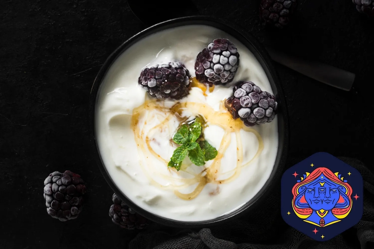 Йогурт с ягодами. Фото © Freepik,  © Freepik