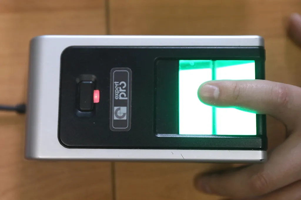 Все, кроме граждан Белоруссии, будут въезжать в Россию, сдавая биометрию. Фото © ТАСС / Михаил Почуев