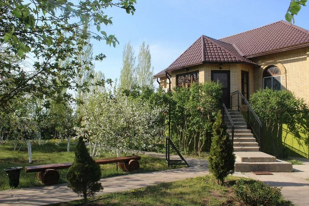 Хозяйство астраханской рыббазы. Фото © Yandex Map