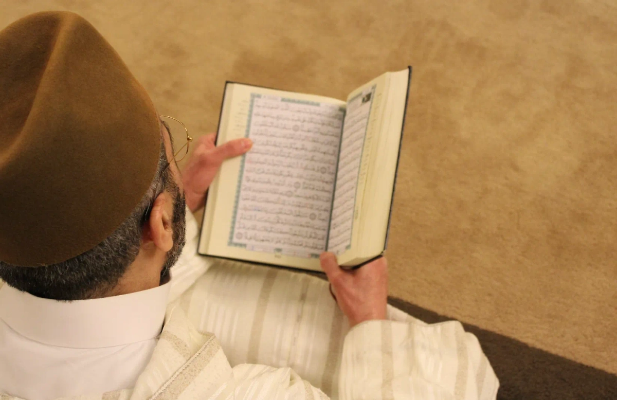 Ночь предопределения следует проводить в молитве. Фото © Rachid Oucharia / Unsplash