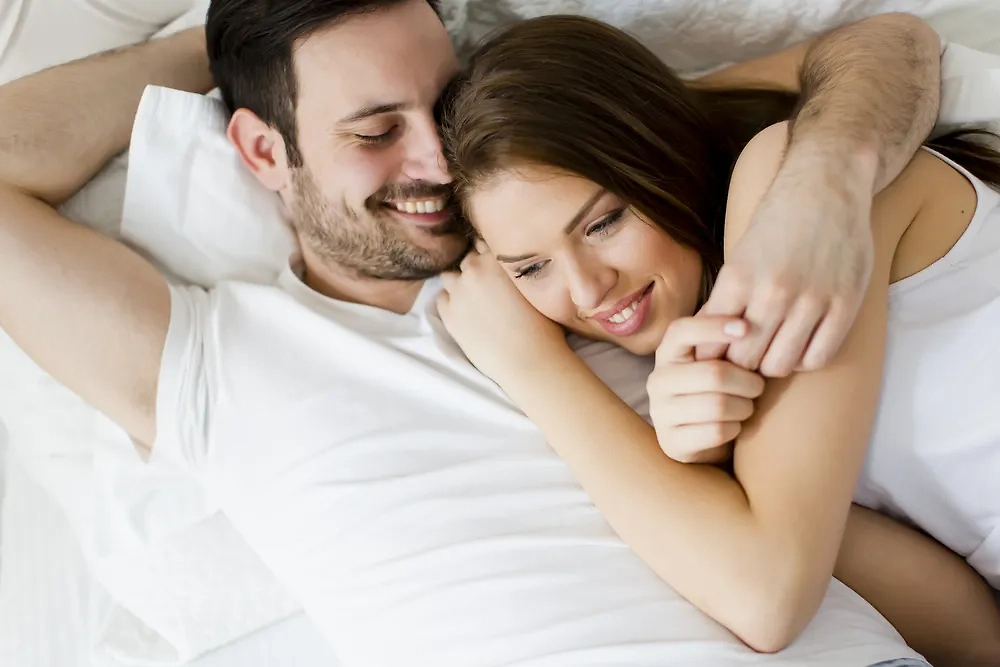 Психолог рассказала о правильном поведении после интимной близости с новым партнёром. Фото © Shutterstock / FOTODOM / BGStock72
