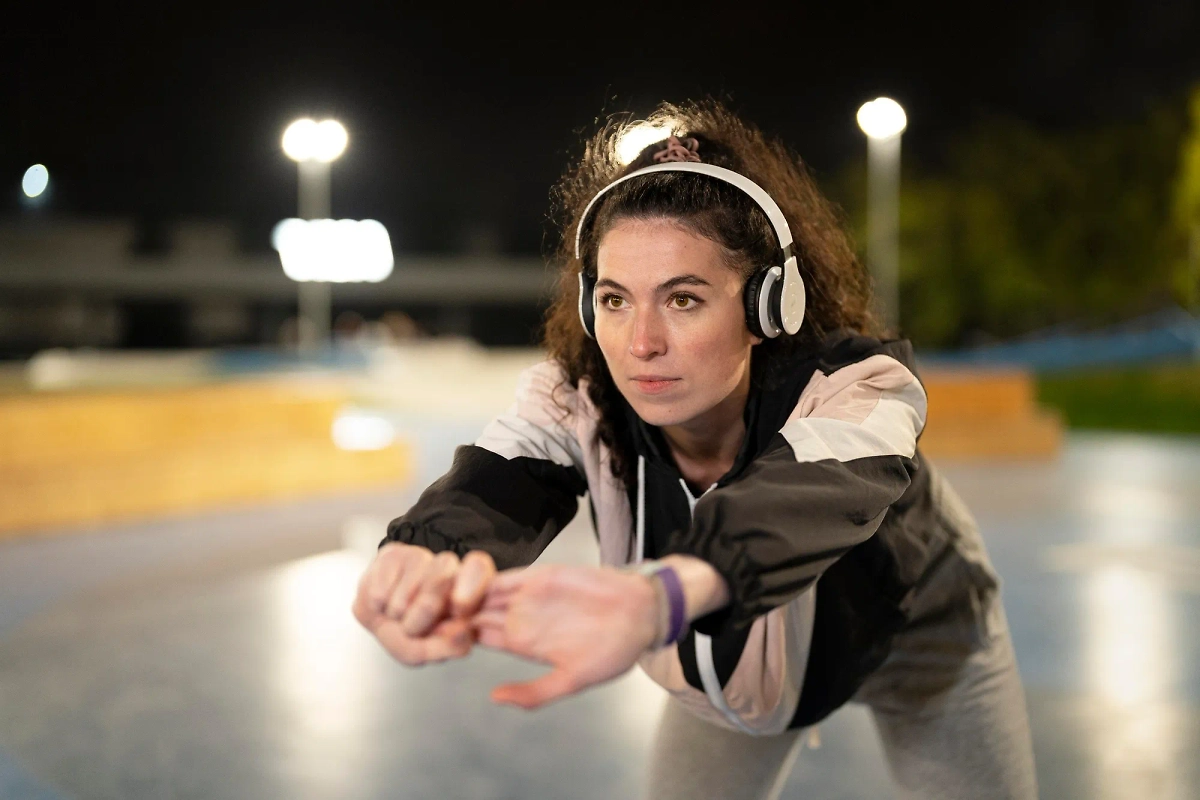 Когда лучше тренироваться по знаку зодиака — утром или вечером? Фото © Freepik