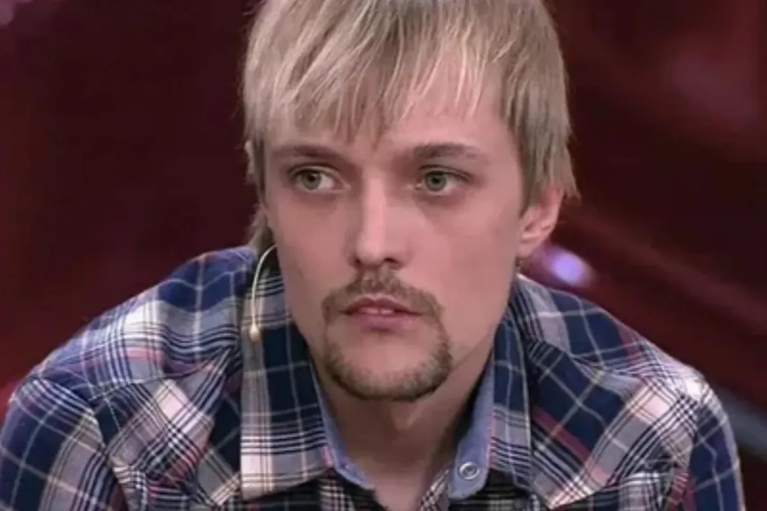 Сергей Зверев – младший на очередном телешоу. Фото © Rutube / Россия 1