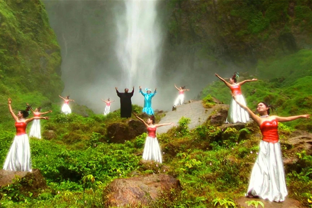 Фото © Кадр из фильма «Акт убийства», режиссёры Джошуа Оппенхаймер, Аноним, Кристин Синн / Kinopoisk