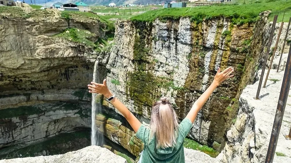 Кавказ в топе направлений из-за горных пейзажей. Фото © Shutterstock / FOTODOM / Victoria_Balobanova