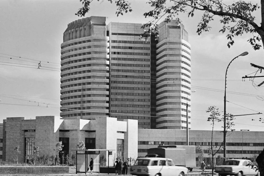 Онкоцентр на Каширке: самое мрачное здание советской Москвы. Фото © ТАСС / Грановский Наум