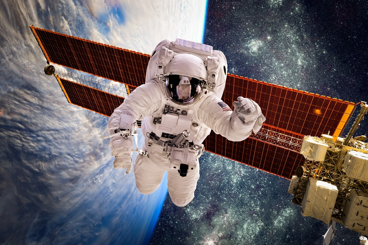 Космонавты видят «глюки» на орбите. Или не совсем? Или же у них действительно открываются сверхчеловеческие способности? Фото © Shutterstock / FOTODOM / Andrei Armiagov