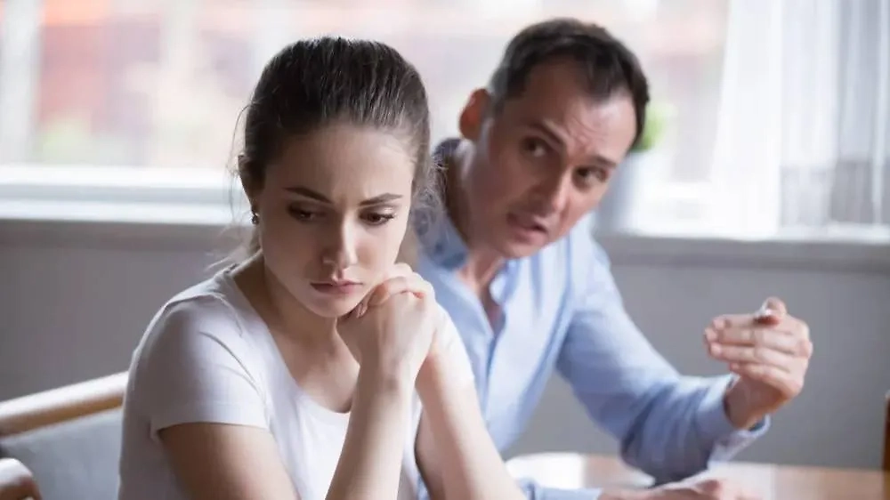 Основные признаки неверности мужчины, по мнению психолога. Фото © Shutterstock / FOTODOM / fizkes