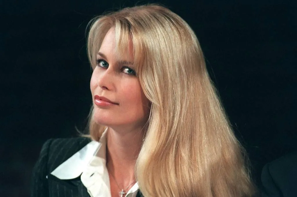 Клаудиа Шиффер остаётся эталоном для многих женщин. Фото © ТАСС / DPA / Roland Scheidemann