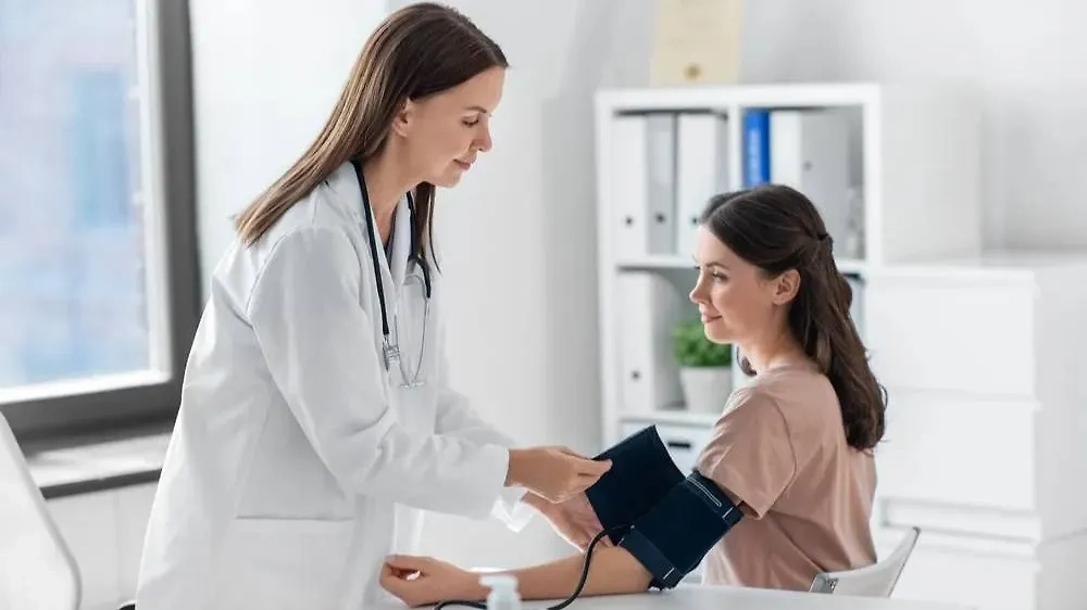 Когда обращаться за помощью во время сильной магнитной бури? Фото © Shutterstock / FOTODOM / Syda Productions