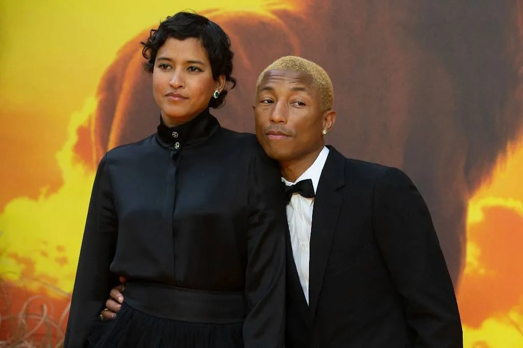 Когда она выше: знаменитые пары, где жёны смотрят на мужей сверху вниз. Фото © ТАСС / Zuma