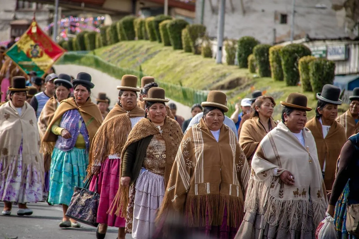 В Боливии начало мая сопряжено с праздником Креста. Фото © Shutterstock / FOTODOM / Diego Grandi