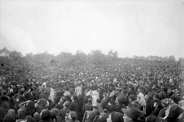 Пока в России дети переживали революцию, в Португалии дети видели Деву Марию. Фото © Wikipedia / Judah Bento Ruah