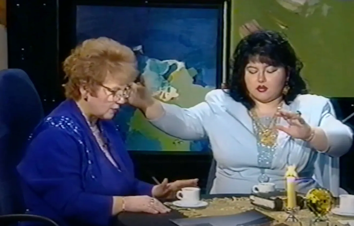 «Третий глаз» был своеобразным телеинтервью. Соревнований в передаче не было — неискушённый зритель ещё не требовал зрелищ. Фото © Youtube / Кончится пленка