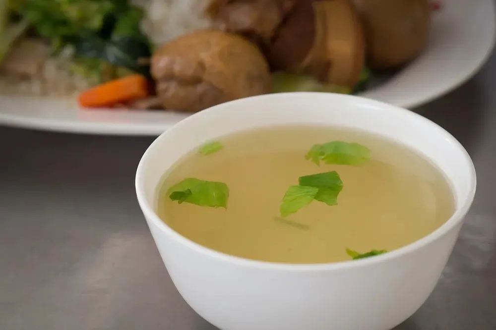 Прозрачный суп из телячьей головы: возрождаем рецепт XIX века. Фото © Shutterstock / FOTODOM / prakij yimsri