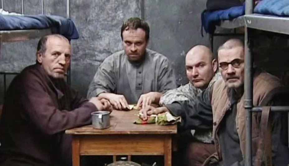 В СССР «Ворами», или законниками, называли элиту криминального мира. Фото © Кадр из фильма «Жизнь и смерть Лёньки Пантелеева», режиссёр Эрнест Ясан, сценарист Владимир Акимов / Kinopoisk