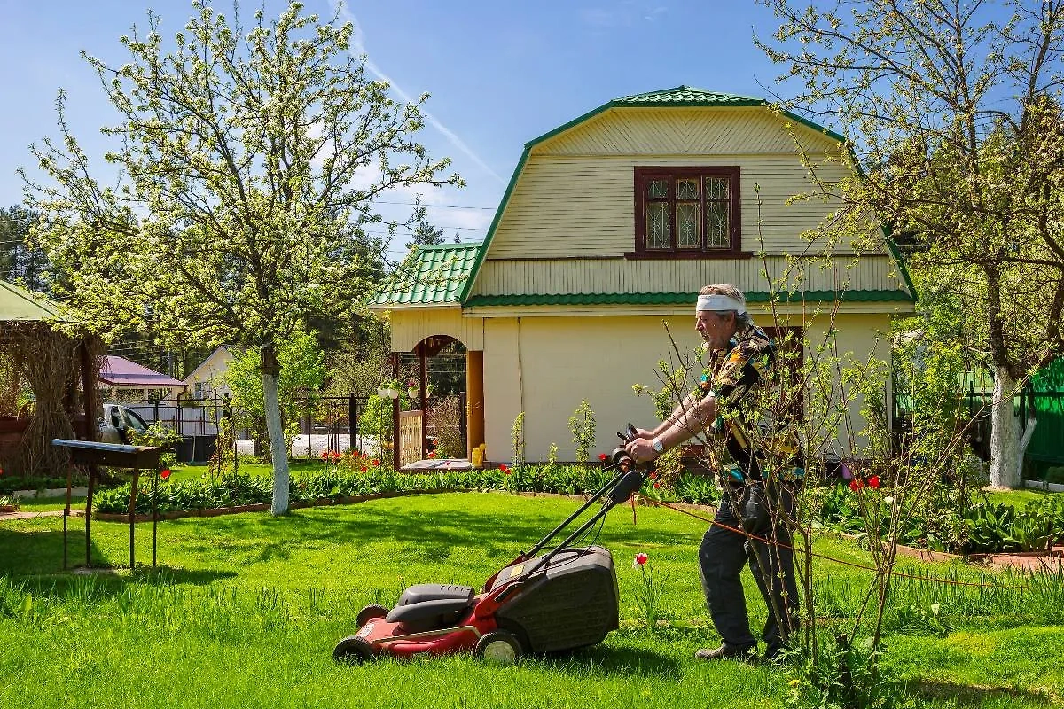 Клещи на первомайских шашлыках: эффективная защита от укусов. Фото © Shutterstock / FOTODOM / Galina Savina