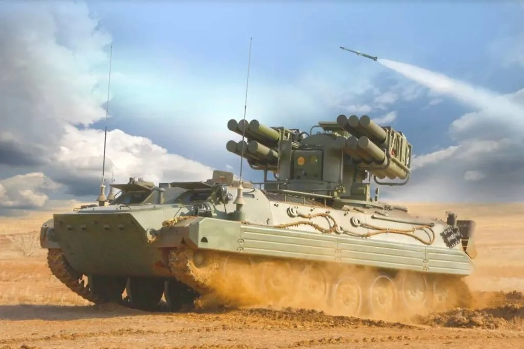 ЗРК «Сосна» на гусеничном шасси и бикалиберная ЗУР. Фото © КБточмаш им. А.Э. Нудельмана