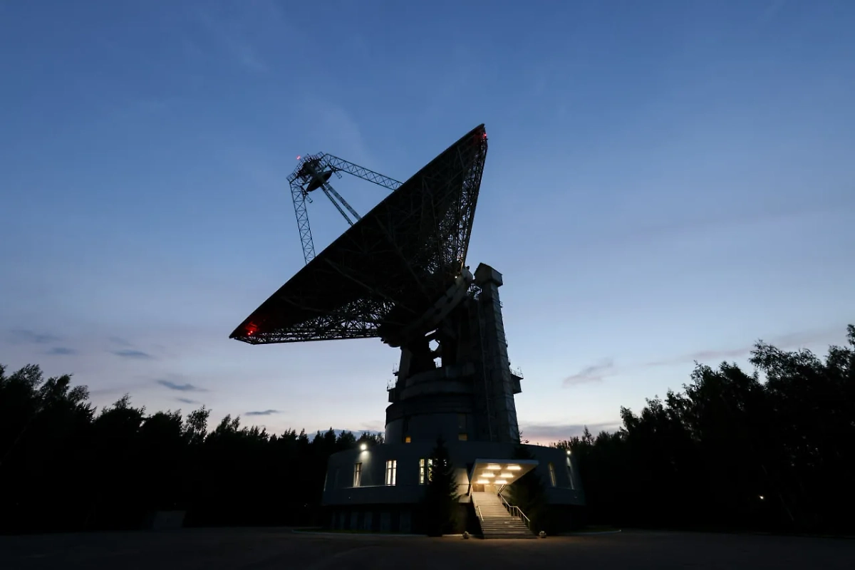 Сейчас обе антенны РТ-64, и в Калязине, и на Медвежьих Озёрах, делают свою работу. Фото © ТАСС / Роскосмос Медиа / Иван Тимошенко