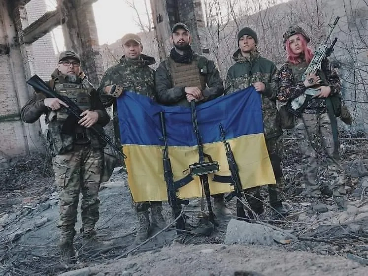 ДШК и её побратимы. Фото © Facebook (признан экстремистской организацией и запрещён на территории Российской Федерации) / darya.kremlyova