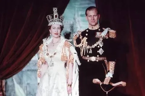 Королева Великобритании Елизавета II и её супруг Филипп, герцог Эдинбургский. Фото © Wikipedia / Сесил Битон