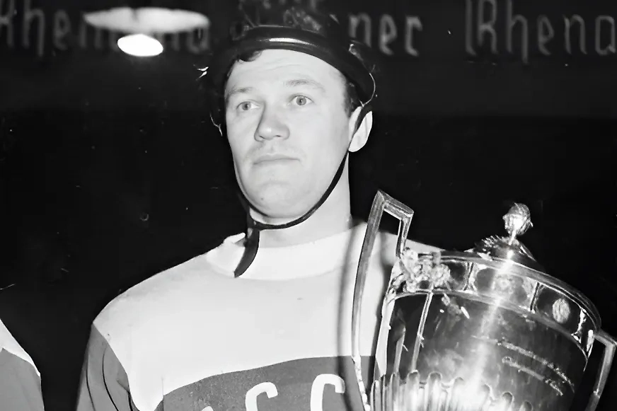 Всеволод Бобров — отец советского хоккея. Он пришёл туда из другого вида спорта. Фото © Wikipedia 