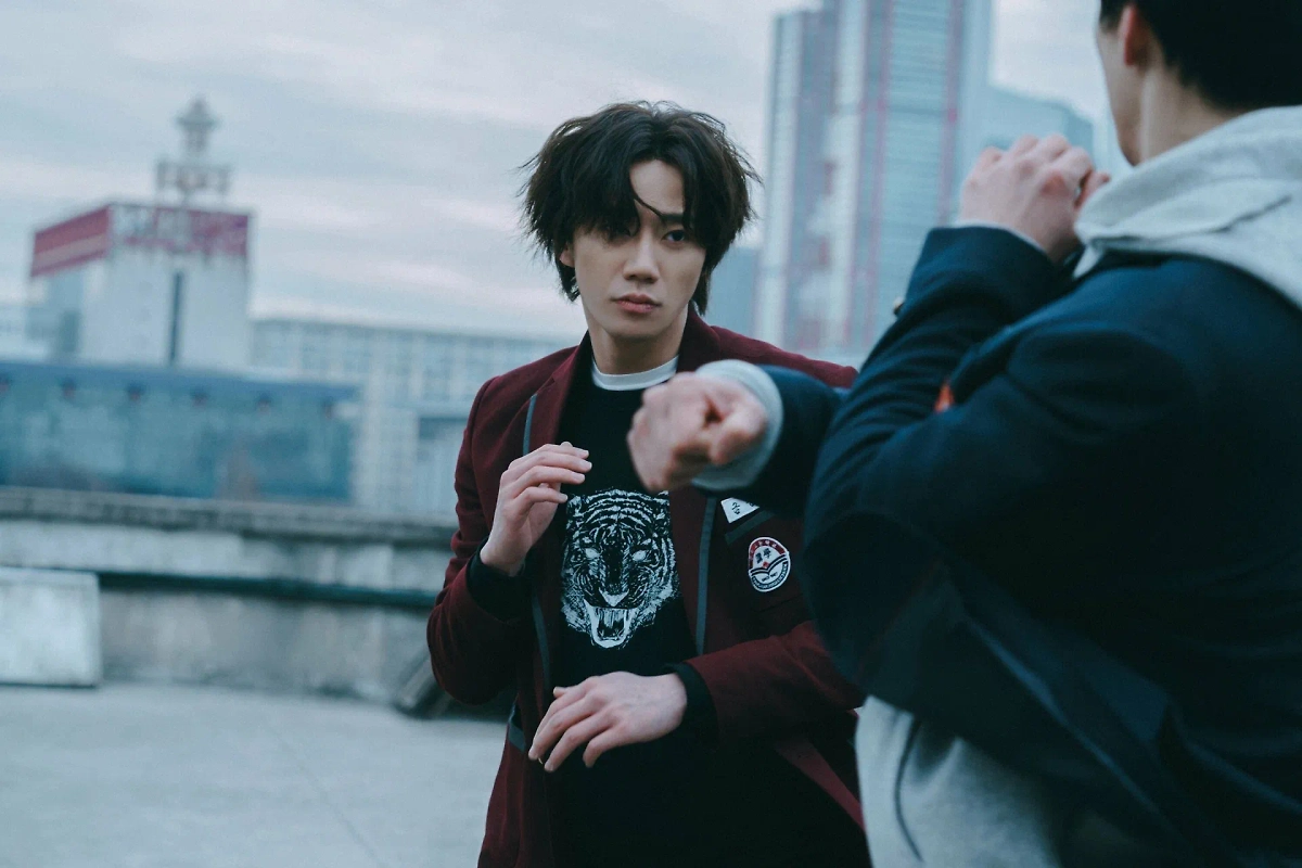 Фото со съёмок второго сезона дорамы «Слабый герой»: 2 сезон, первые кадры. Фото © Кадр из сериала «Слабый герой», режиссёры Ю Су-мин, Пак Тан-хи, сценаристы Ю Су-мин, Ким Джин-сок / Kinopoisk