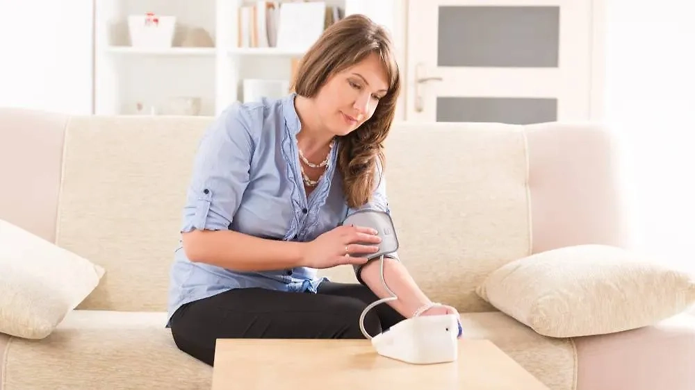 Советы врачей, как защититься от негативных последствий магнитной бури 16–18 мая 2025 года. Фото © Shutterstock / FOTODOM / Monika Wisniewska