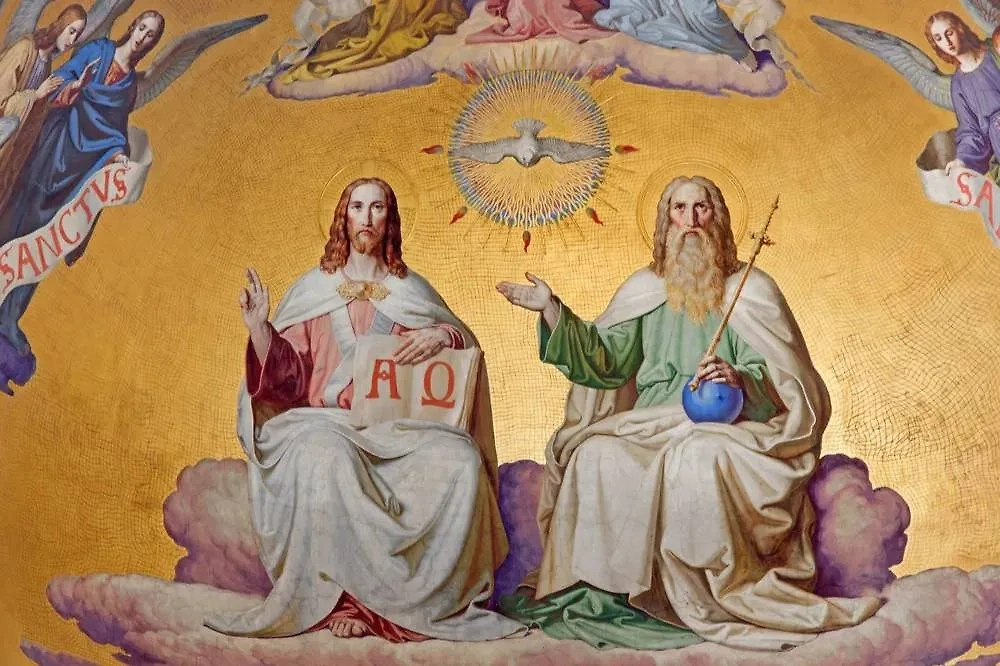 Праздник Троица тесно связан с биографиями Иисуса Христа и его апостолов. Фото © Shutterstock / FOTODOM / Renata Sedmakova