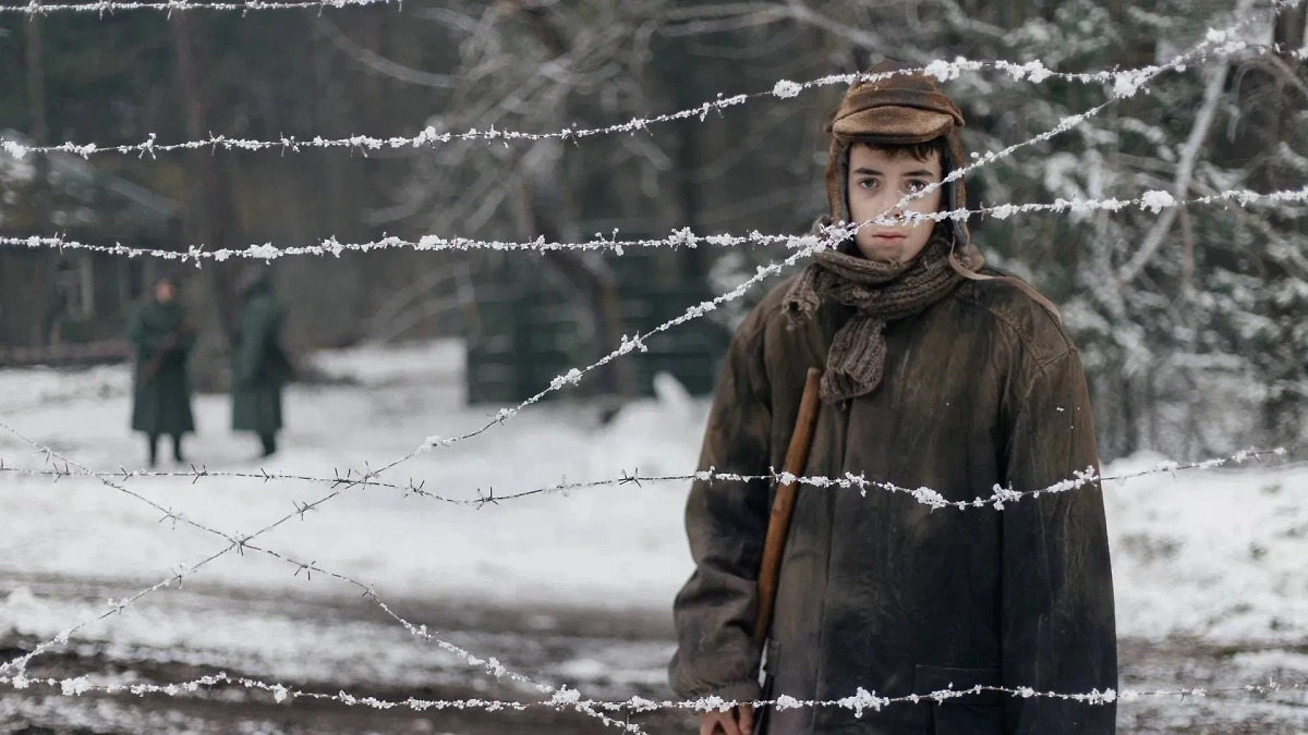 «Группа крови», фильм 2025 года — показы по Пушкинской карте для школьников. Фото © Кадр из фильма «Группа крови», режиссёр Максим Бриус, сценаристы Мария Ошмянская, Александр Иванов, Александр Пайгалик и др. / Kinopoisk