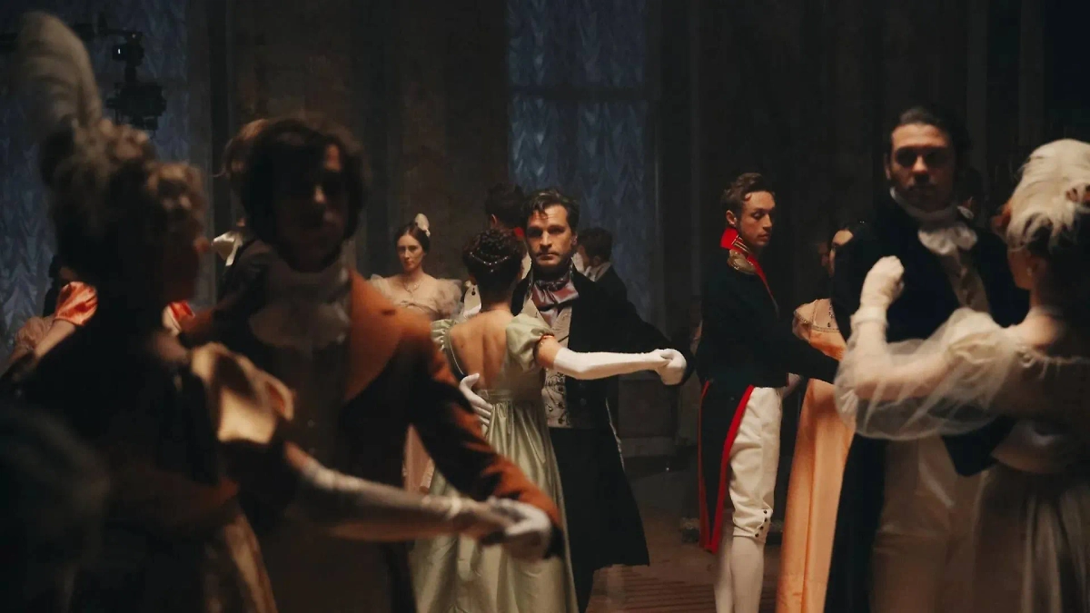 Фото © Кадр из фильма «Онегин», режиссёр Сарик Андреасян, сценаристы Алексей Гравицкий, Александр Пушкин / Kinopoisk