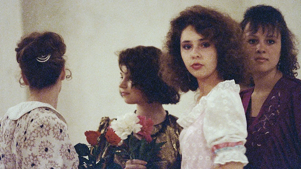 1992 г. Выпускницы. Фото © ТАСС / Игорь Зотин 