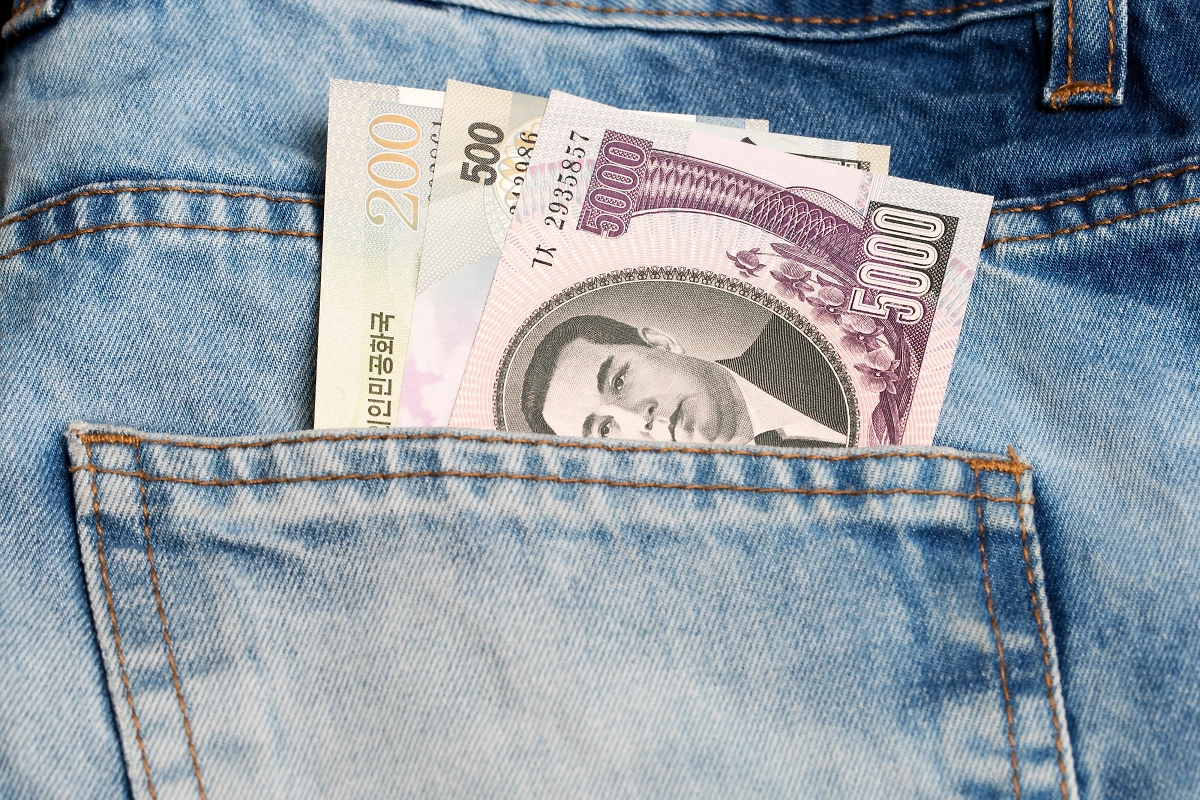 «Самый модный цвет — голубой!» — такая фраза никогда не смогла бы возникнуть в Северной Корее. Фото © Shutterstock / FOTODOM / Janusz Pienkowski