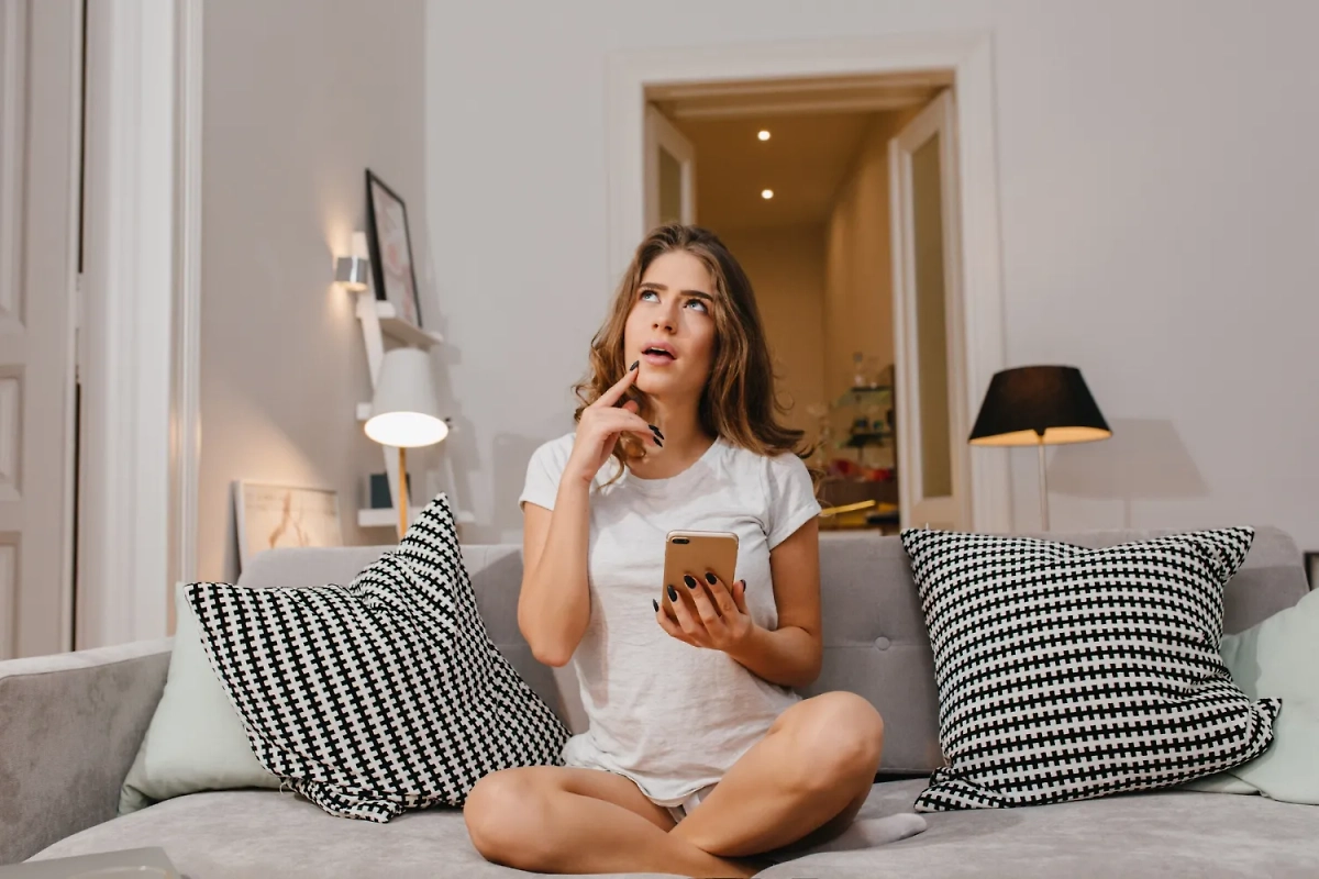 Куда без неблагоприятных дней... Лунный календарь на июнь расскажет, какие это будут даты. Фото © Freepik / lookstudio