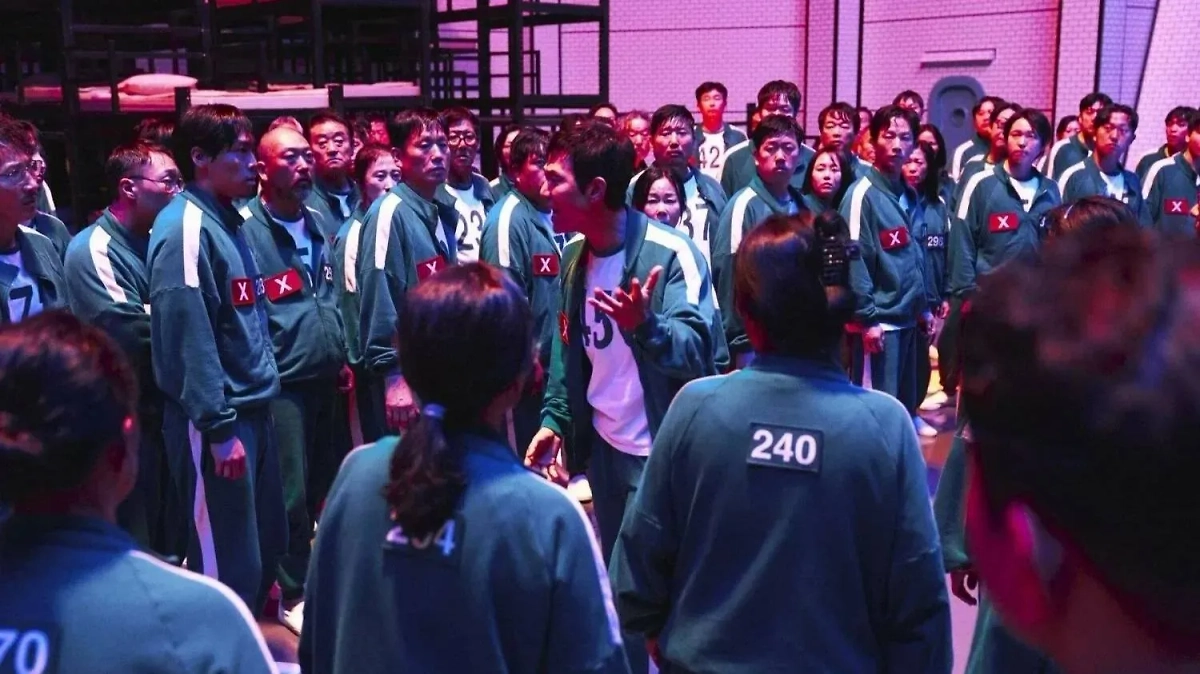 Второй сезон «Игры в кальмара» сохранил интригу. © Кадр из сериала «Игра в кальмара», режиссёр Хван Дон Хёк, сценарист Хван Дон Хёк / Kinopoisk