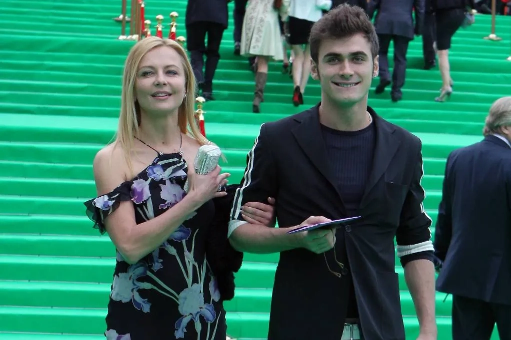 Пётр Дранга выходил в свет с несколькими девушками, но женат не был. Фото © ТАСС / Юрий Самолыго