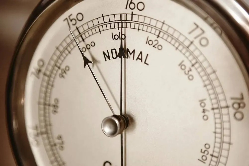 Атмосферное давление 19 июня упадёт до исторического минимума в столице. Фото © Shutterstock / FOTODOM / ABB Photo