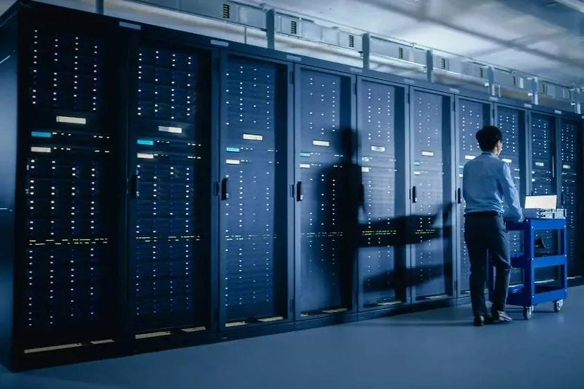 Данных было не просто много — их было очень много. Фото © Shutterstock / FOTODOM / Gorodenkoff