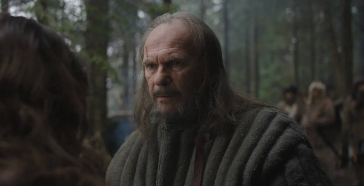 Если вы уже посмотрели «Злой город» зимой, обязательно пересмотрите сейчас, на День России. Фото © Кадр из фильма «Злой город», режиссёр Константин Буслов, сценаристы Константин Буслов, Сергей Перепечко / Kinopoisk