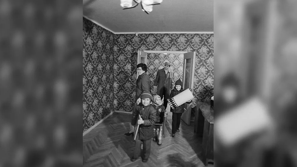 Советская очередь на жильё: сколько лет ждали квартиру в СССР. Фото © ТАСС / Александр Яковлев 