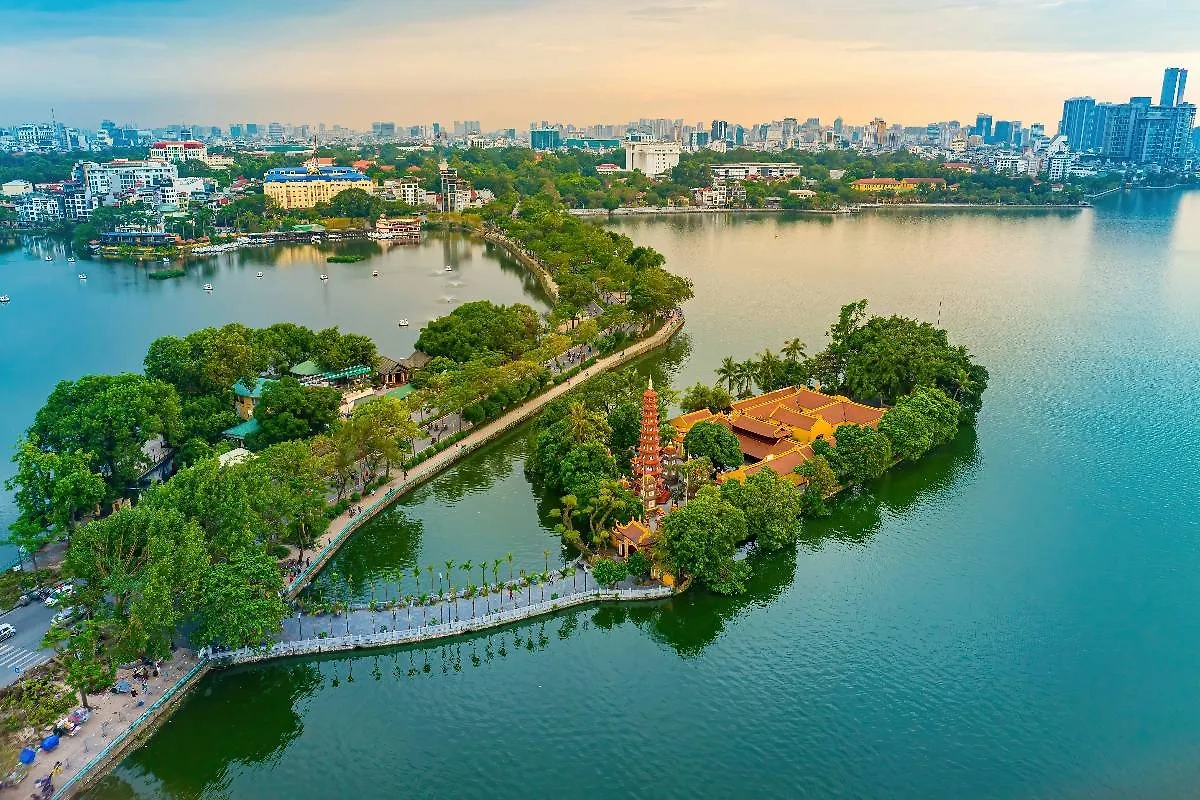 Летом во Вьетнаме лучше в центральных регионах, например в Нячанге. Фото © Shutterstock / FOTODOM / Dong Nhat Huy