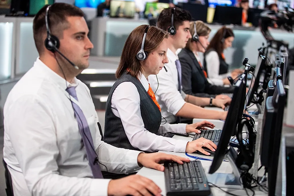 Специальности под угрозой автоматизации в России в 2025 году. Фото © ТАСС / Сергей Бобылев