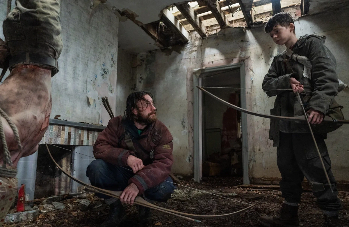 Фото © Кадр из фильма «28 лет спустя», режиссёр Дэнни Бойл, сценарист 
Дэнни Бойл, Алекс Гарленд / Kinopoisk